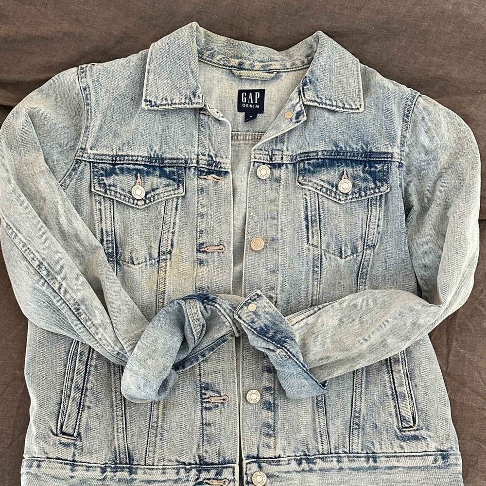 GAP Light Wash Denim Jacket - Pale Blue